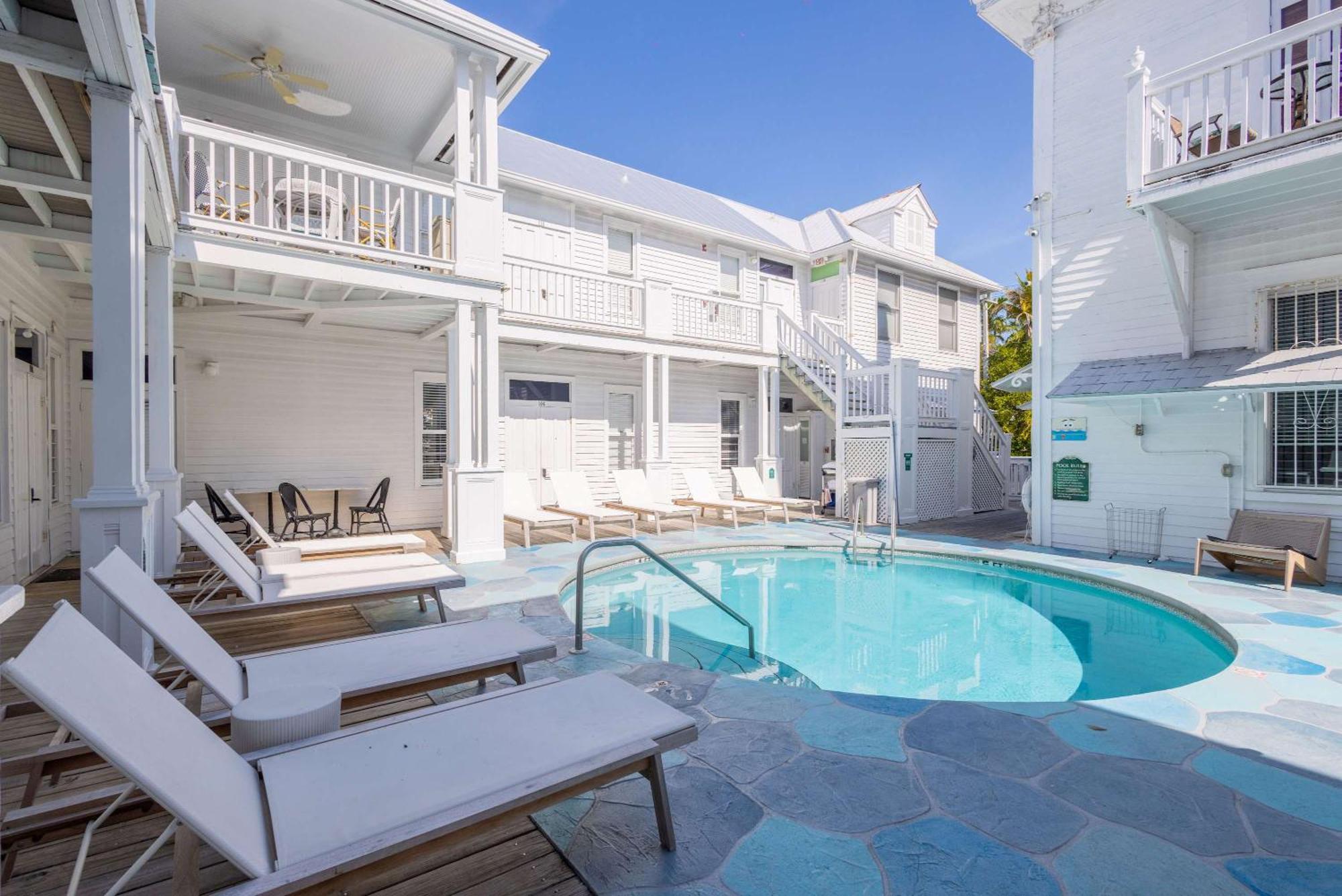 King Suite Balcony - At James House Key West Kültér fotó